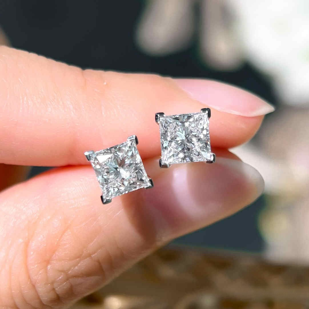lab grown diamonds, lab created diamonds, cultured diamonds, synthetic diamonds, lab grown diamond jewelry, laboratory grown diamonds, high quality diamonds, premium diamonds, D E color, VVS clarity, Hong Kong lab grown diamonds, Hong Kong diamond jewelry, sustainable jewelry, eco friendly diamonds, modern jewelry, luxury jewelry, lab grown diamonds Hong Kong, buy lab grown diamonds, lab grown diamond price, lab grown diamond engagement rings, sustainable diamond brands, best lab grown diamonds, diamond br
